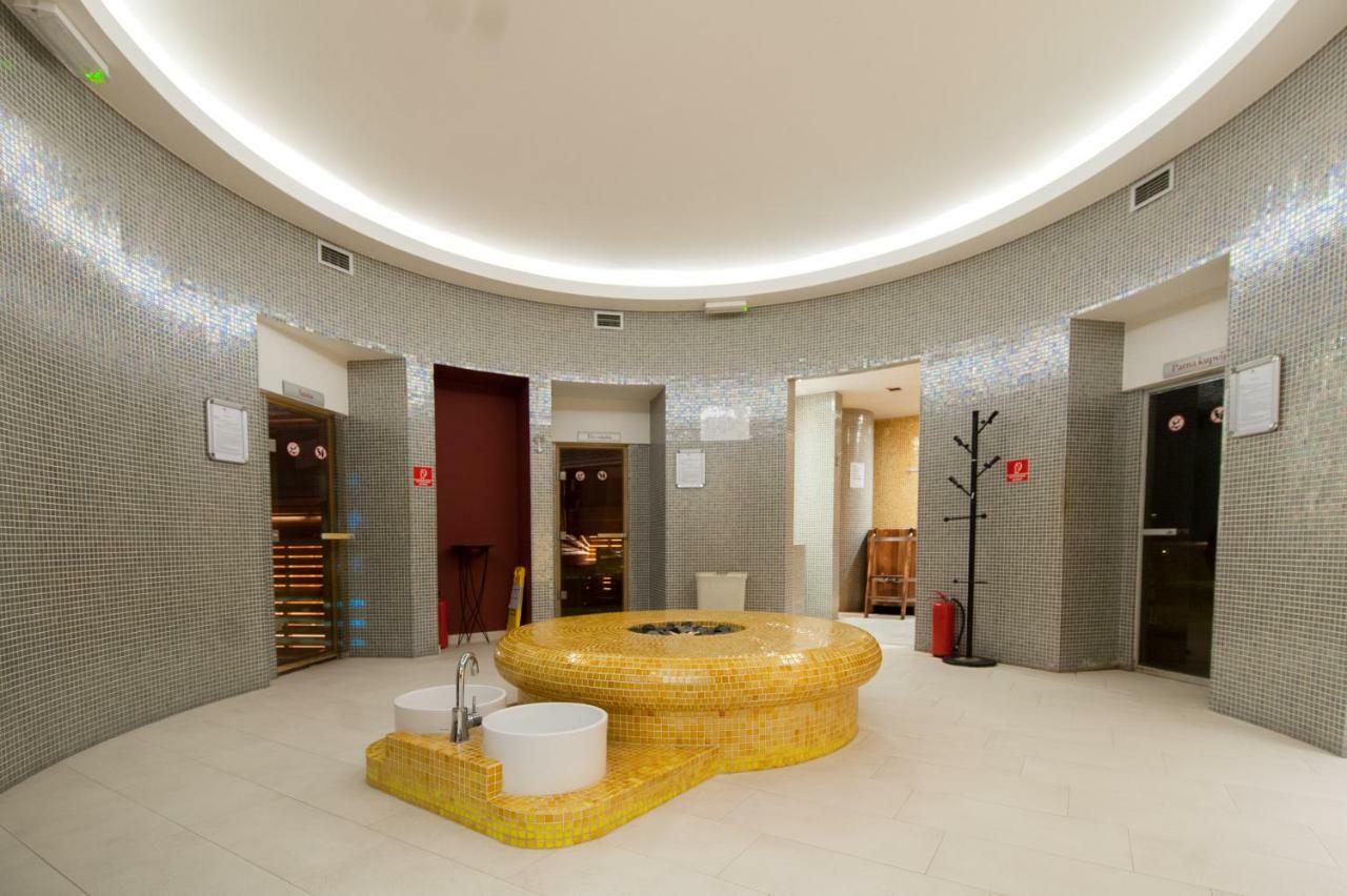 Hotel Sport Иванич-Град Экстерьер фото